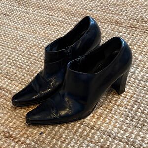 Via Spiga Black Leather Heeled Booties